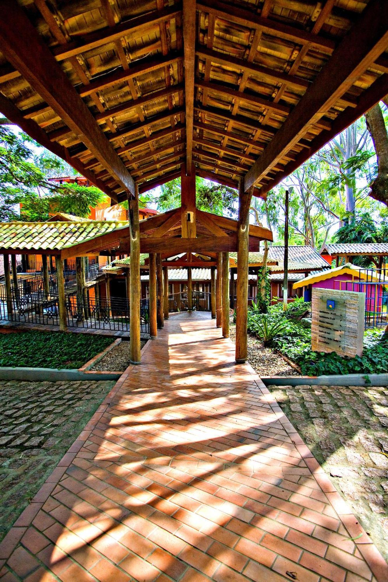 Hotel Fazenda Santa Monica Louveira Exterior photo